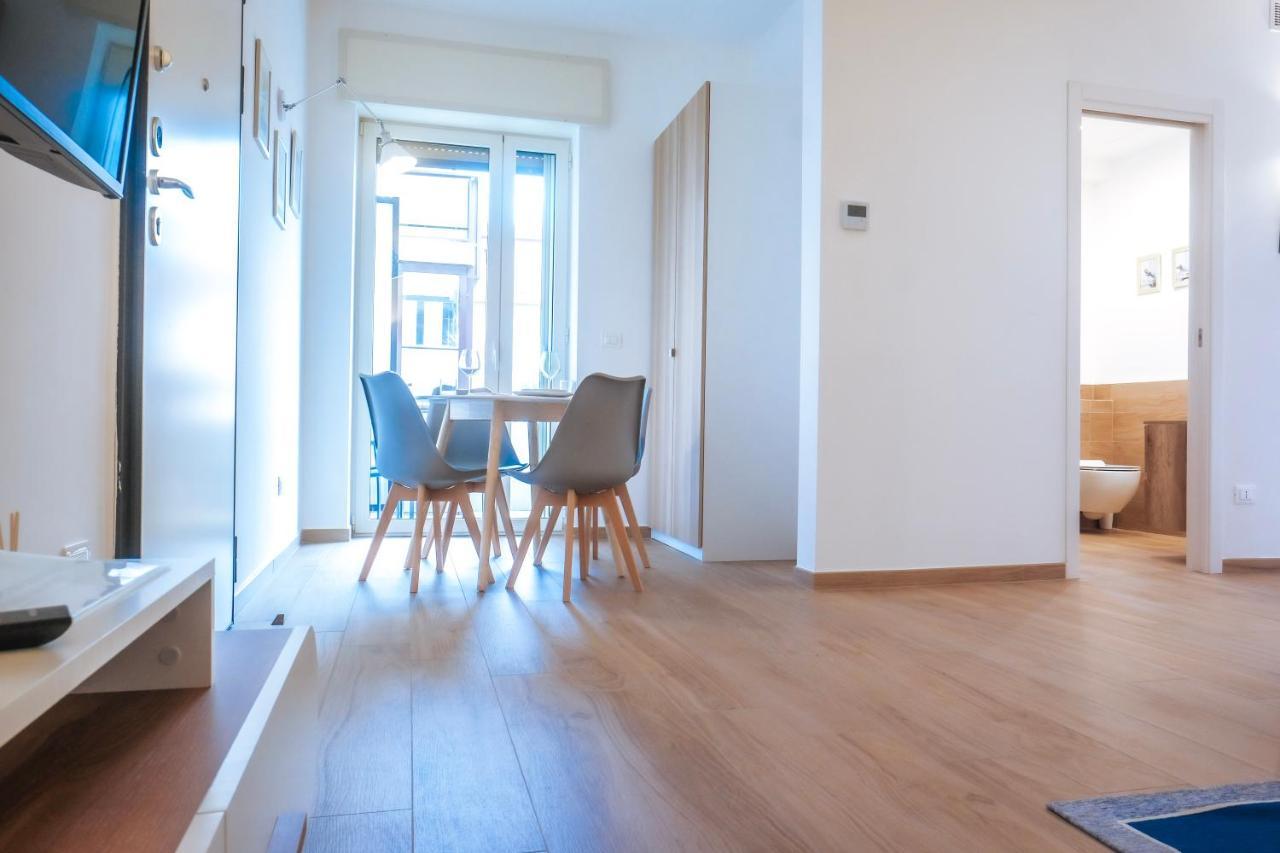 Jlh Aparts - Just Like Home Bari Bagian luar foto