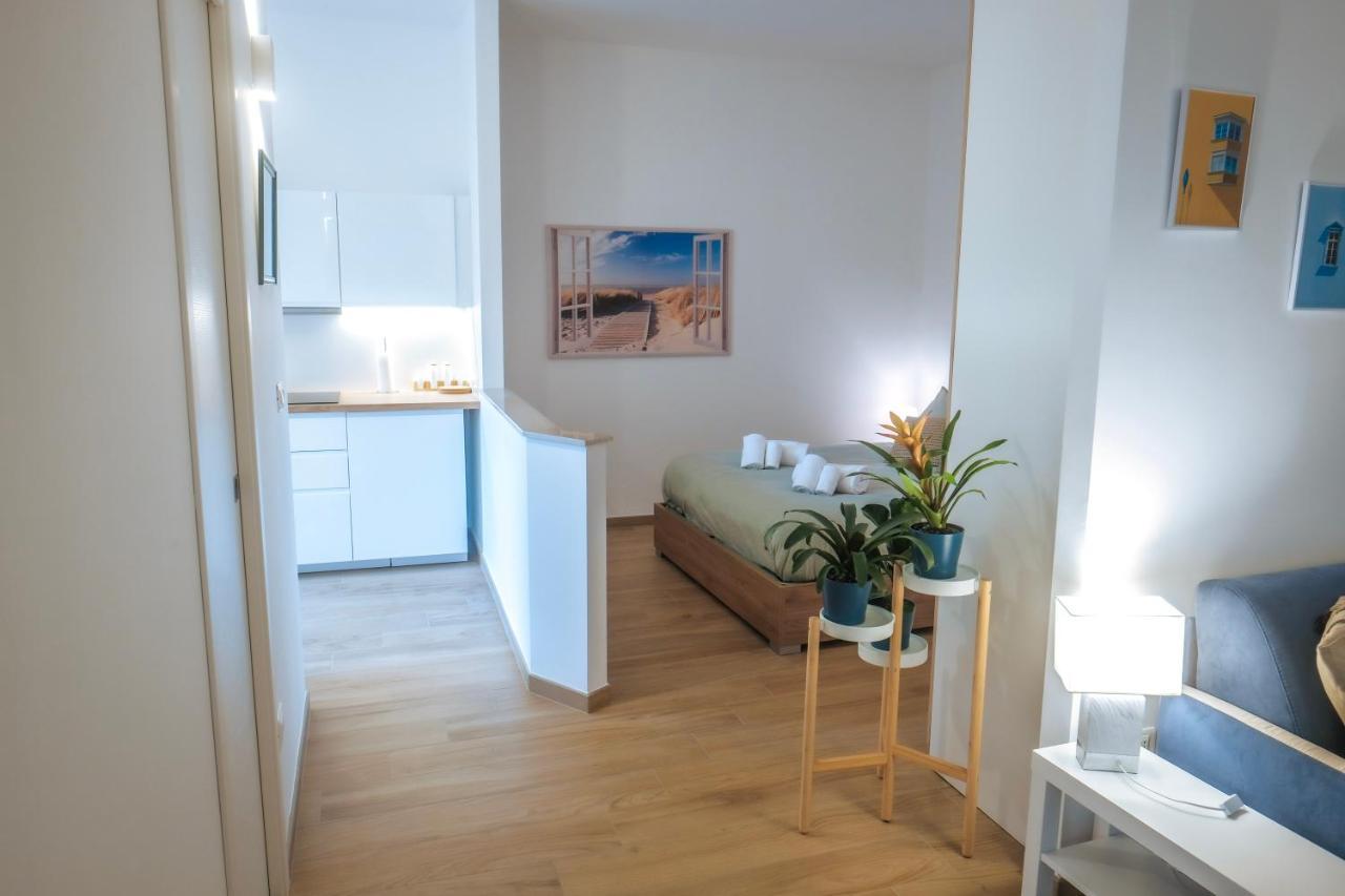 Jlh Aparts - Just Like Home Bari Bagian luar foto